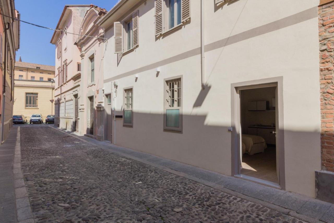Center Rooms Piacenza Exterior photo