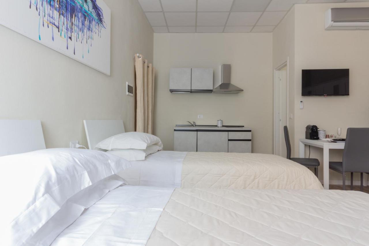 Center Rooms Piacenza Exterior photo