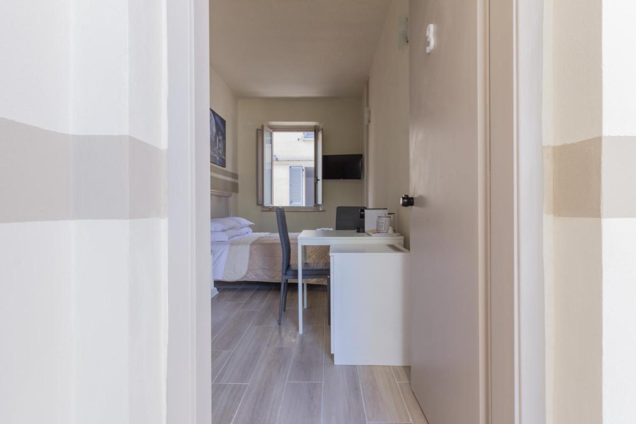 Center Rooms Piacenza Exterior photo
